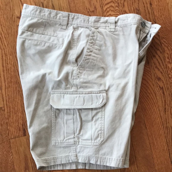 Men’s Columbia shorts, 36W - Picture 2 of 4